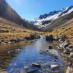 Avec Vue Imprenable Sur La Montagne בארג'ס