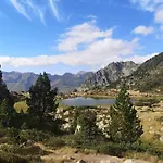 Avec Vue Imprenable Sur La Montagne * בארג'ס